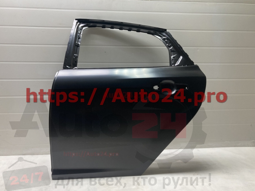 ДВЕРЬ ЗАДНЯЯ ЛЕВАЯ SEDAN  HBK FORD FOCUS III 2011-